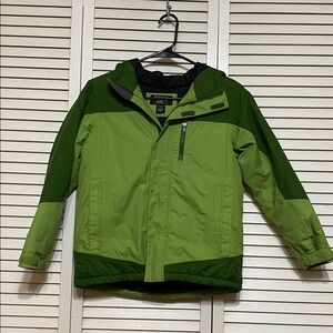 Mountain Hard Wear Green Hoodie Winter Jacket Size Youth M